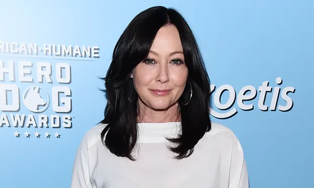 Shannen Doherty says her brain is now affected by breast cancer.