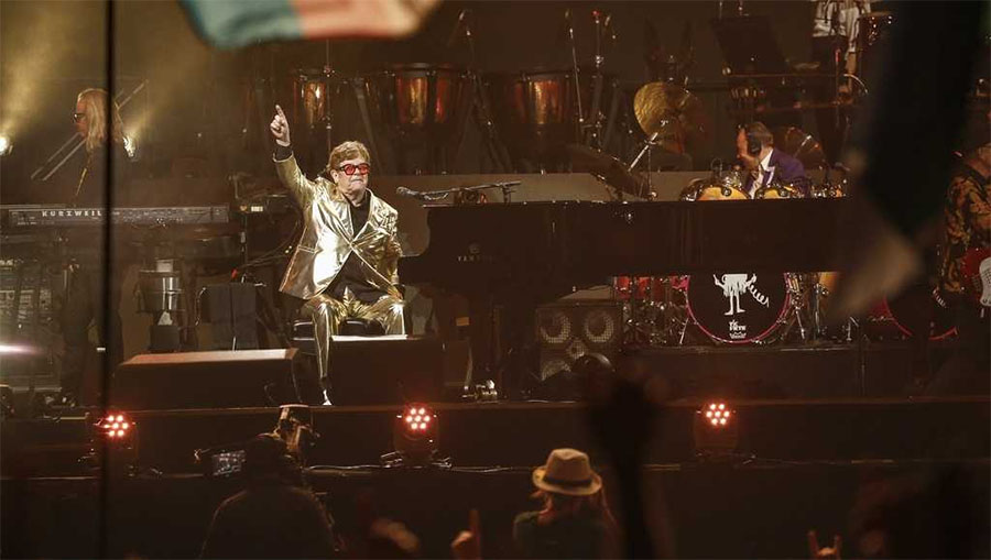 Elton John performs last show