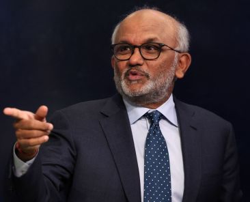 Adobe stocks fall 8% on vulnerable fourth-quarter steering