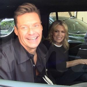 090924_ryan_seacrest_vanna_white_kal