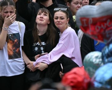 Liam Payne Memorial in London Brings Together Hundreds of Fans Mourning His Death