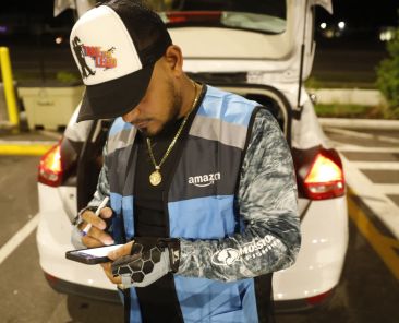 Amazon to shut down speedy brick-and-mortar delivery service