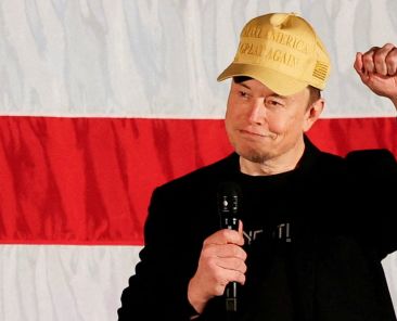 Elon Musk offers $1 million a day to entice swing state voters to sign petition