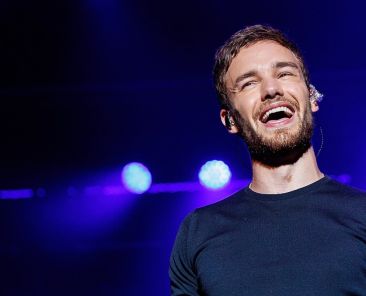 Shawn Mendes Pays Emotional Tribute to Liam Payne at Brooklyn Concert: ‘The World Is Crying for You’