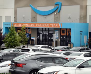 Amazon workers reject union in vote at North Carolina warehouse