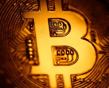 Standard Chartered still sees bitcoin hitting $500,000 despite recent selloff