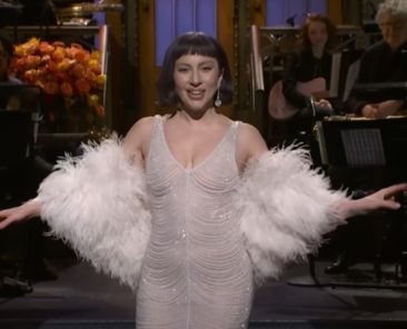 Lady Gaga Roasts Herself Over ‘Joker 2’ Razzie Award, Duetting With R. Kelly in ‘SNL’ Monologue: Watch