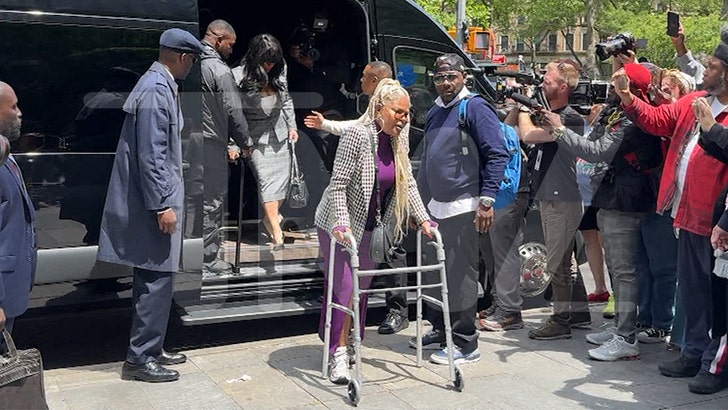 misa-hylton-kal-05-12-2025