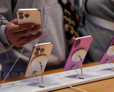 Apple looking to make 'premium' priced folding iPhones starting next year, analyst says