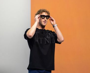 Meta tried to buy Ilya Sutskever's $32 billion AI startup, but is now planning to hire its CEO