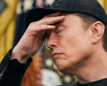 Tesla shares sink 8% as Musk-Trump spat over budget bill boils over