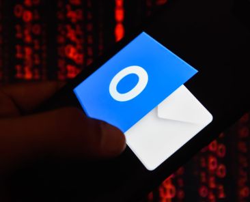 Microsoft Outlook hit with hours-long outage