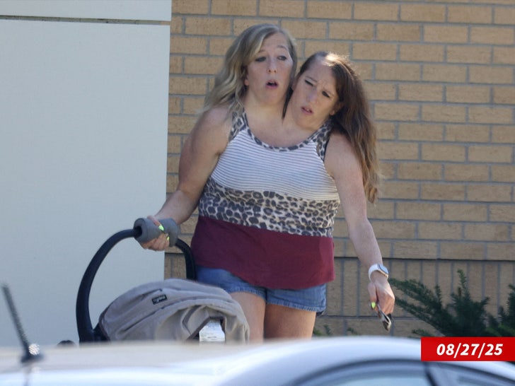 Conjoined Twins Abby & Brittany Hensel with New Baby at McDonald's sub mega swipe 3