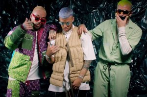 Jhay Cortez, J. Balvin, Bad Bunny - No Me Conoce