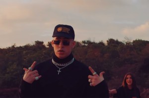 Bad Bunny, "Amorfoda"