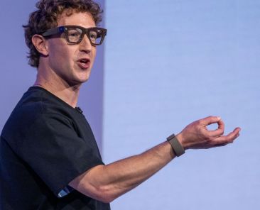 Hands-on with the Meta Ray-Ban Display glasses