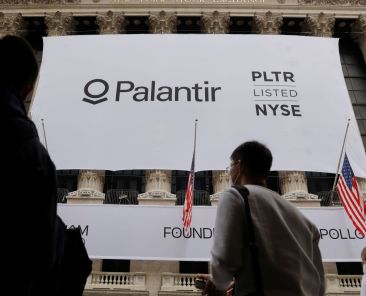Palantir's stock is up 1,700% since its NYSE debut five years ago. Here's how it got there