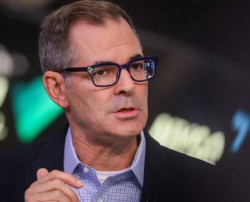 CoreWeave CEO won't say if Core Scientific caused data center delays, both stocks plunge