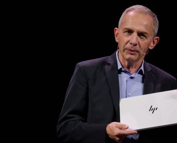 HP Inc shares fall on layoffs, weak guidance due to U.S. trade regulations