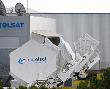 Musk's Starlink rival Eutelsat shares plummet 7% after report of SoftBank cutting its stake
