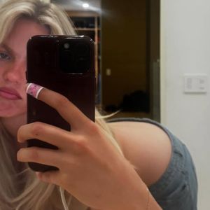 Renee Rapp Sexy Snaps to Kick Off Her 26th Bday!