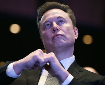 Epstein files show Elon Musk apparently discussed plans to visit sex offender's island, host him at SpaceX