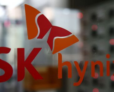 SK Hynix overtakes Samsung in annual profit for the first time as AI reshapes rivalry