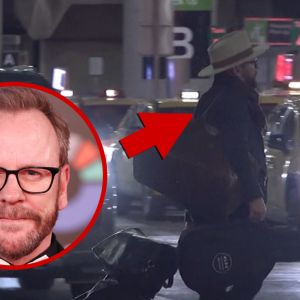 Kiefer Sutherland Pictured at Uber Pickup Lot After Alleged Ride Share Death Threat