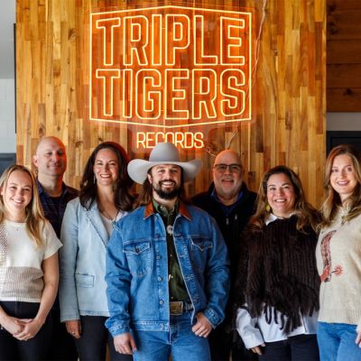 Signed: Ian Munsick Joins Triple Tigers Roster, J-Pop Boy Group Number_i Pacts With WME