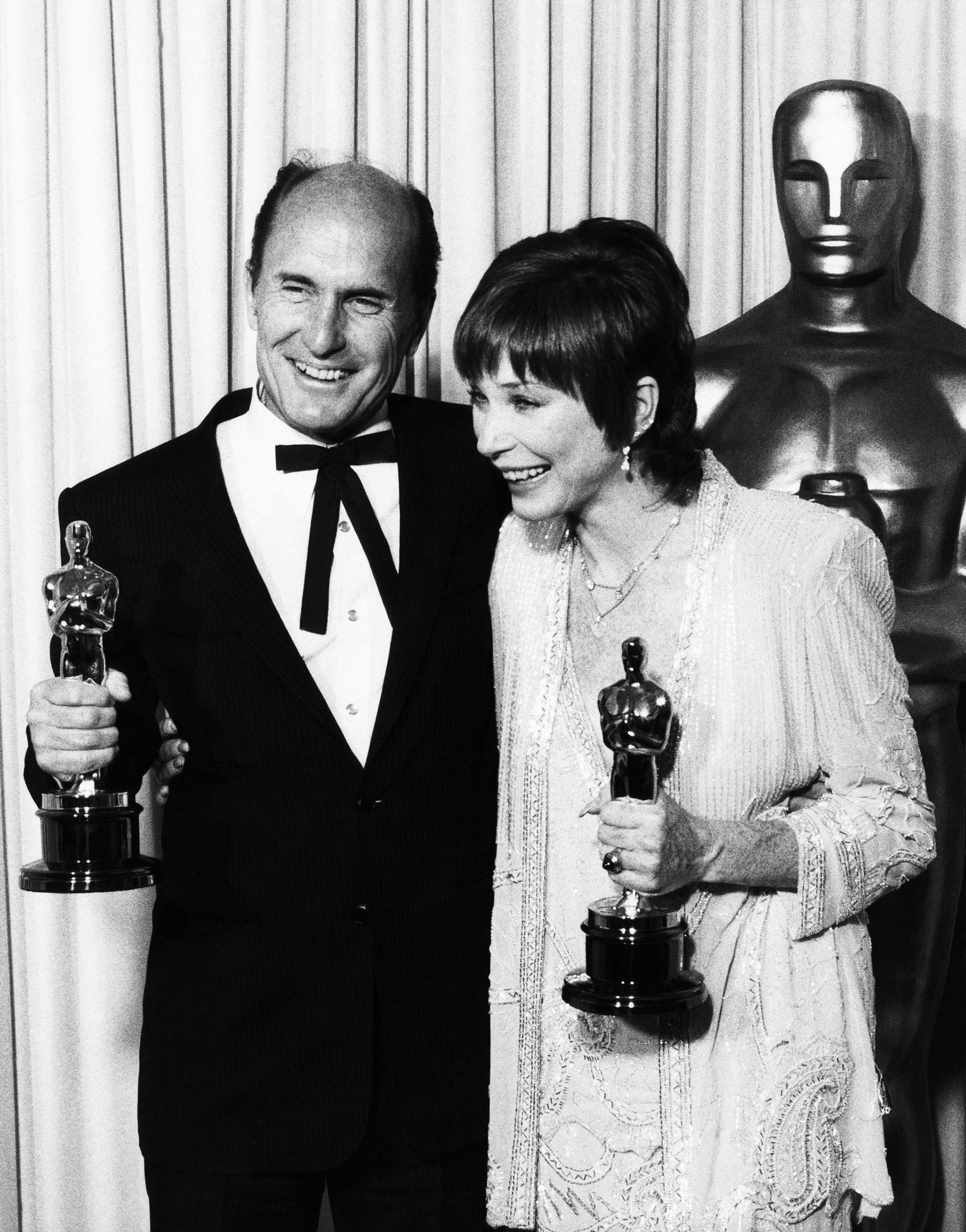 Robert Duvall and Shirley MacLaine at 1984 Oscars