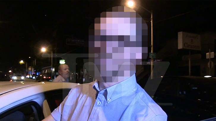 021026_simon_pegg_guess_who_kal