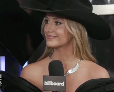 Lainey Wilson On What She’s Learned From Reba & Being Nominated With Her & More | GRAMMYs 2026