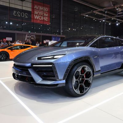 Lamborghini scraps first EV launch, calls development 'expensive hobby'
