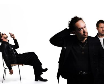 Mumford & Sons on Getting Back Into the Ring With ‘Prizefighter,’ Album’s ‘Fairy Godmother’ Gracie Abrams & Why A.I. Can’t Make Their Music