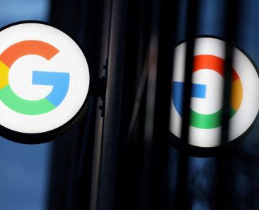 Nearly a thousand Google workers sign letter urging company to divest from ICE, CBP