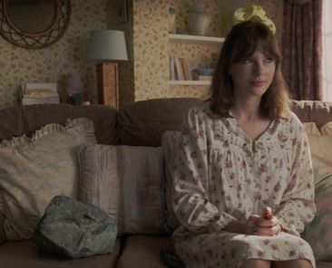 Taylor Swift Toasts ‘Opalite’ Topping Billboard Hot 100: ‘Might Go Buy a Giant Pretzel at the Mall to Celebrate’