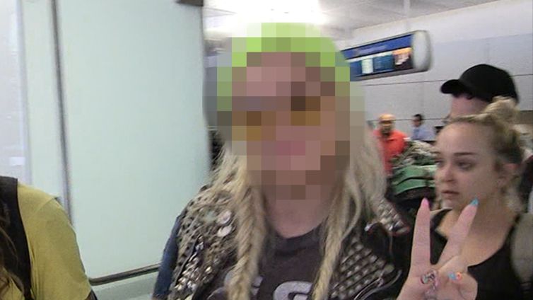 Guess Who the Popular Pop Star Is!!!