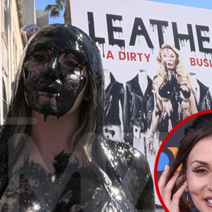 Bikini-Clad Courtney Stodden Gets Covered in Black Goo to Protest Leather, on Video