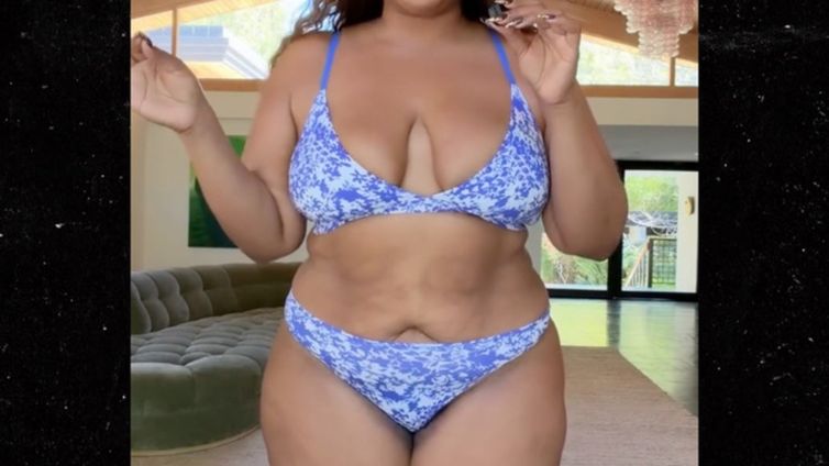 Summer-Ready Singer -- Guess Whose Lookin' Good As Hell!