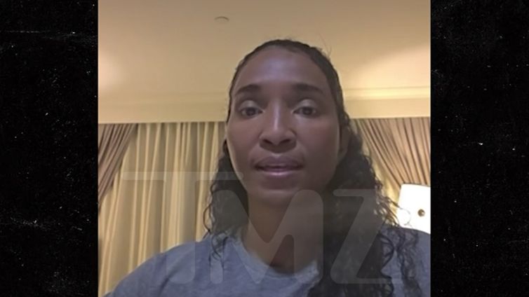 TLC’s Chilli Says She Accidentally Reposted Michelle Obama Conspiracy