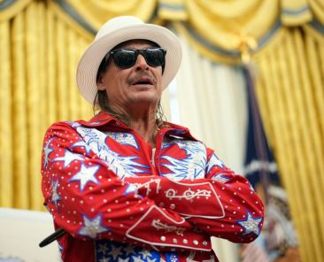 U.S. Army Investigates Apache Helicopter Flyby at Kid Rock’s Nashville Home