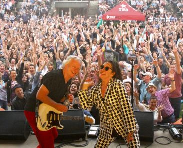 Bernie Lynch, Co-Founder of Australia’s Eurogliders, Dies at 72