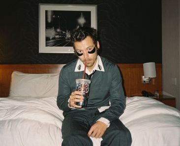 Harry Styles Spends Second Week Atop Billboard 200 With ‘Kiss All the Time. Disco, Occasionally.’