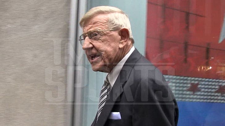 030426_lou_holtz_last_time_kal