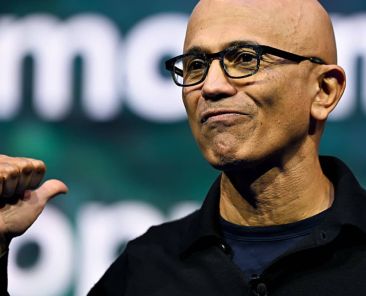 Microsoft closes worst quarter on Wall Street since 2008 on AI concerns: 'Redmond is in a pickle'