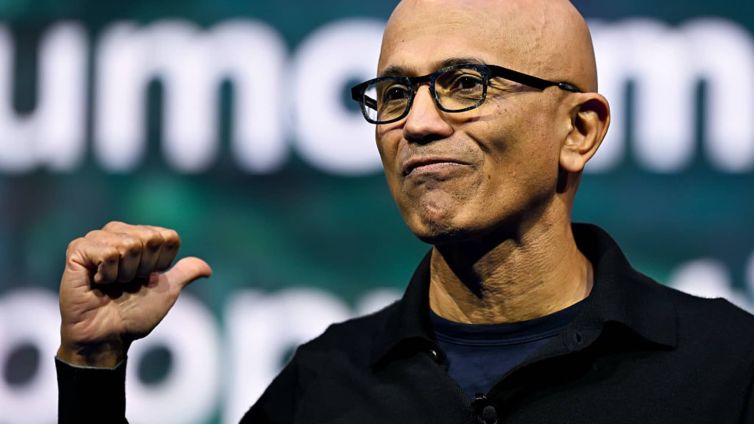 Microsoft closes worst quarter on Wall Street since 2008 on AI concerns: 'Redmond is in a pickle'