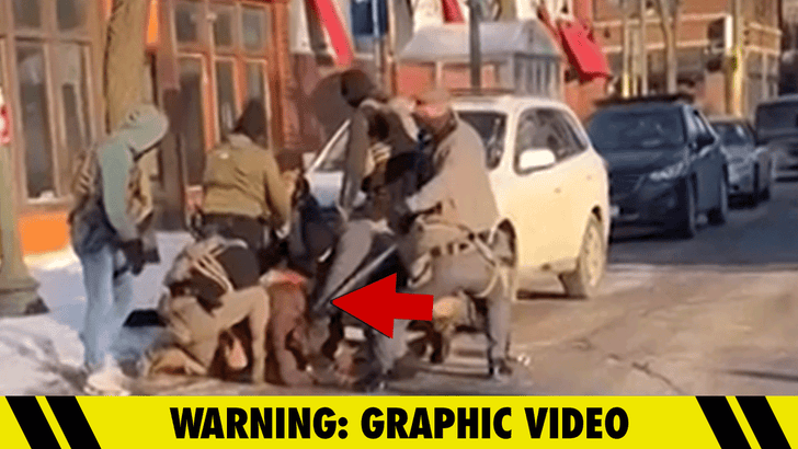 012426_minneapolis_shooting_across_street_cnn_kal_v2