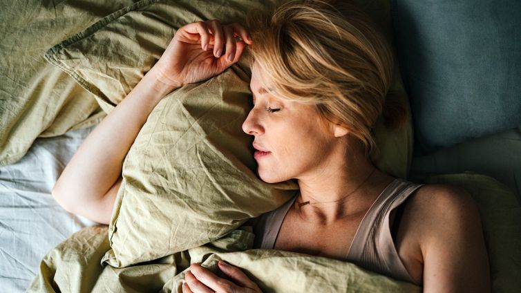 Sleeping 11 minutes longer each night shows surprising health benefit, study finds
