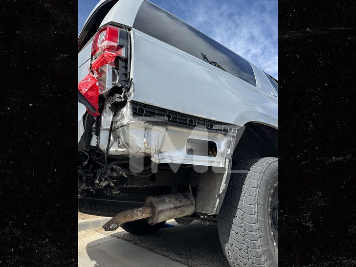 tori-spelling-handout-2