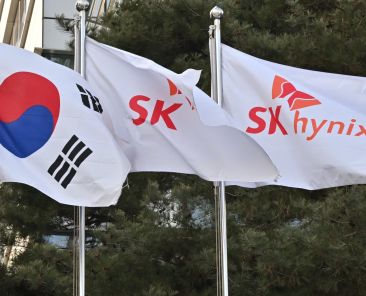 SK Hynix posts record first-quarter profit, in line with estimates as memory prices climb